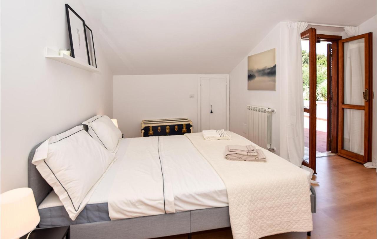 Cozy Home In Anguillara Sabazia With Kitchenette المظهر الخارجي الصورة