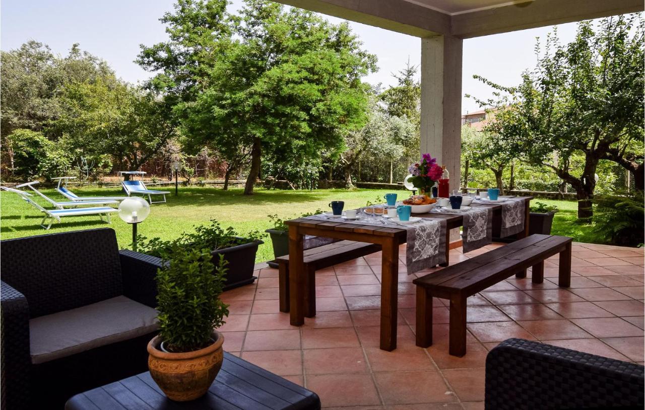 Cozy Home In Anguillara Sabazia With Kitchenette المظهر الخارجي الصورة