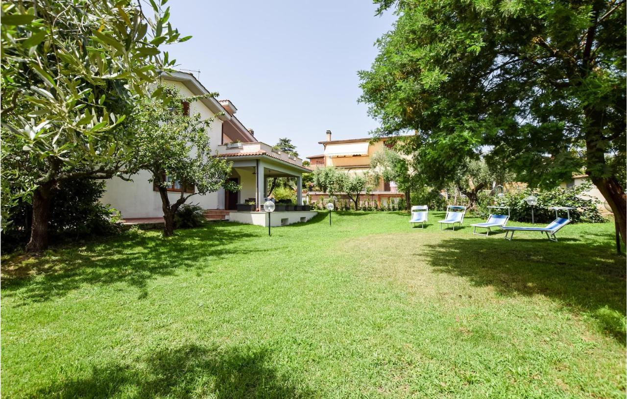 Cozy Home In Anguillara Sabazia With Kitchenette المظهر الخارجي الصورة